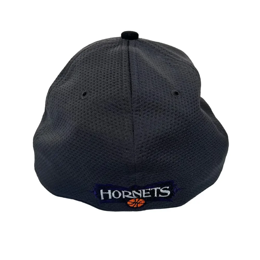Women’s Med/Large Charlotte Hornets NBA New Era 39Thirty Hardwood Classics Hat - Picture 2 of 5